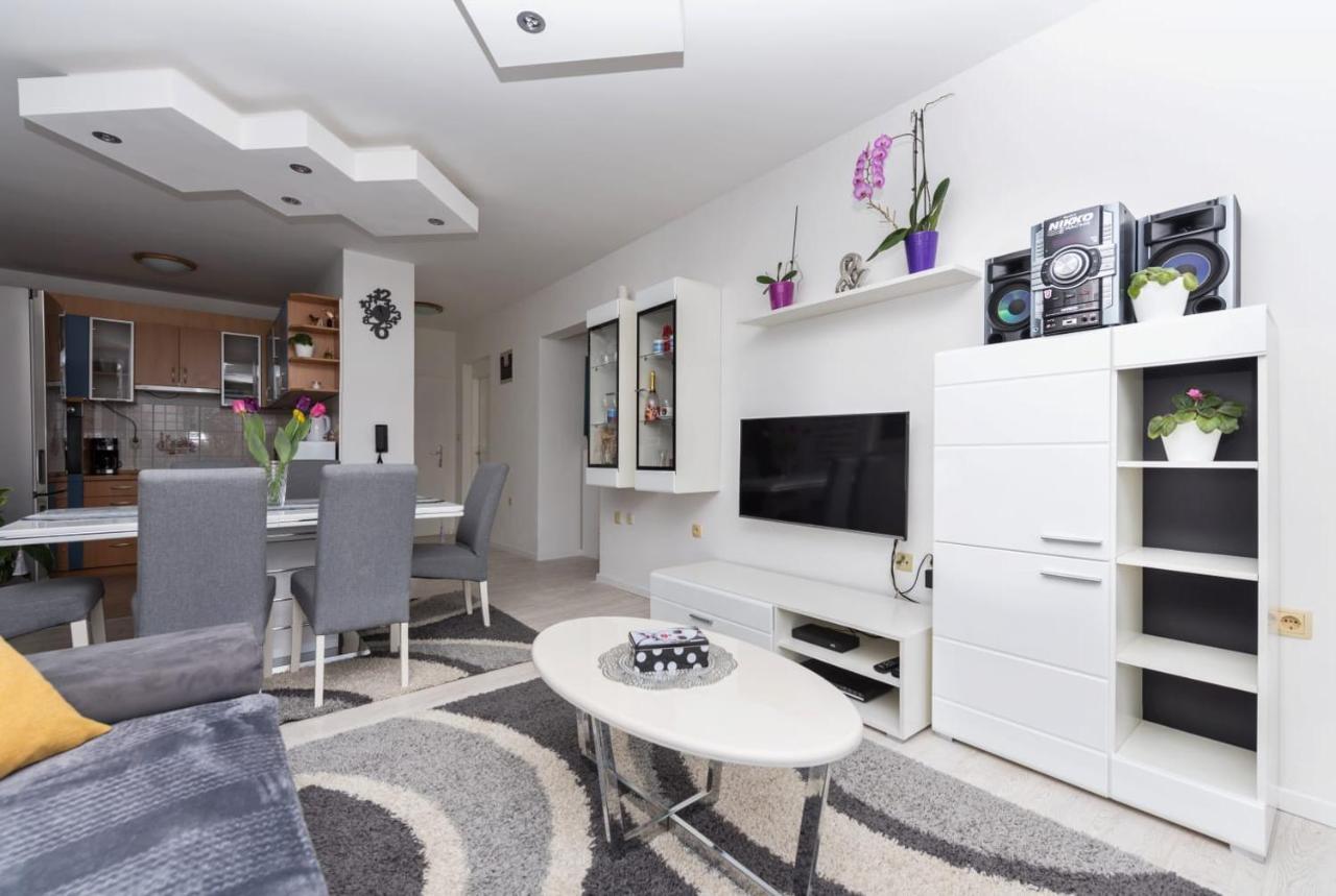 Apartments Matko Makarska Eksteriør bilde