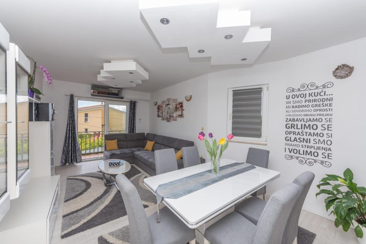 Apartments Matko Makarska Eksteriør bilde