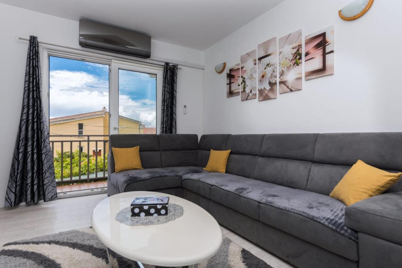 Apartments Matko Makarska Eksteriør bilde